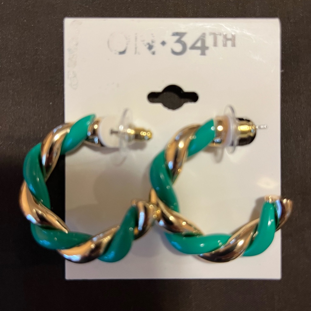 Nwt On 34th Gold And Green Twisted Hoop Earrings 10$